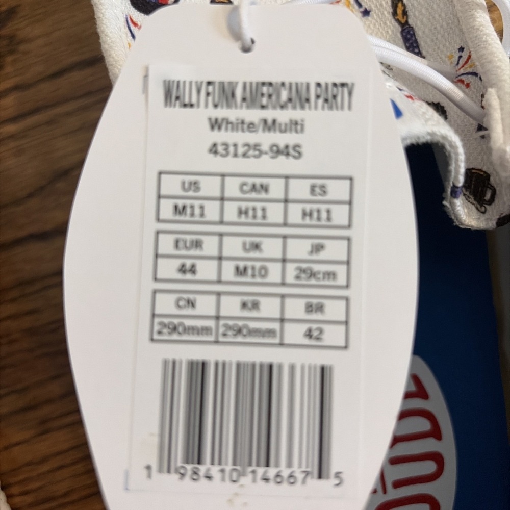 Hey Dude Wally Funk Americana Party Slip On White Comfort Shoes Men's Size 11 - Picture 6 of 8